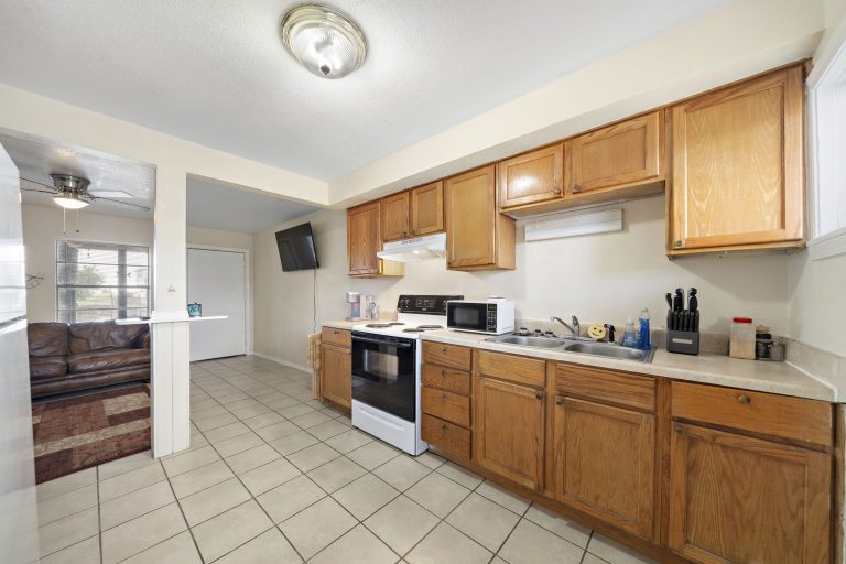 2-web-or-mls-220 Marine Way 4 Wide-4
