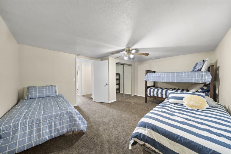 5-web-or-mls-220 Marine Way 4 Wide-34