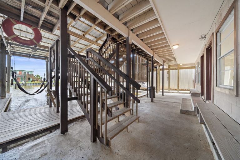 10-web-or-mls-220 Marine Way Unit 2 Wide-110